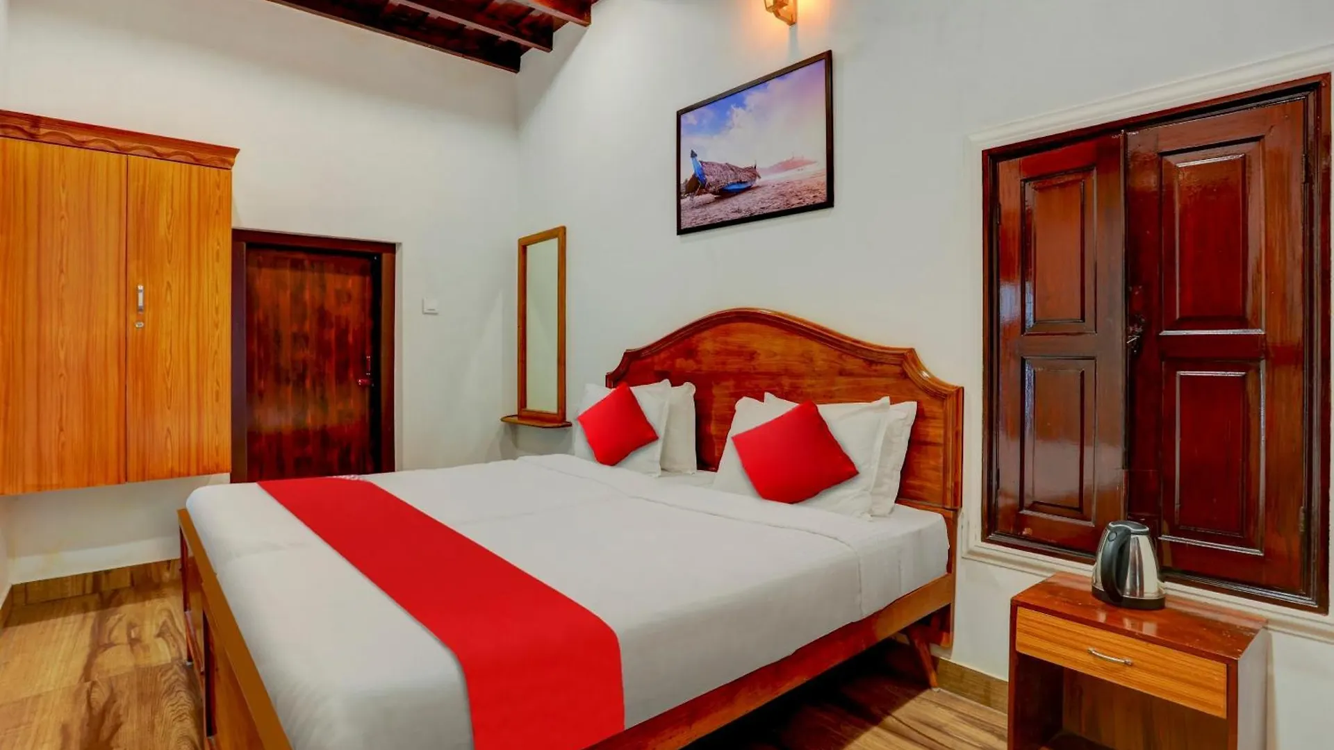 Hotel O Poptavern Heritage Kovalam