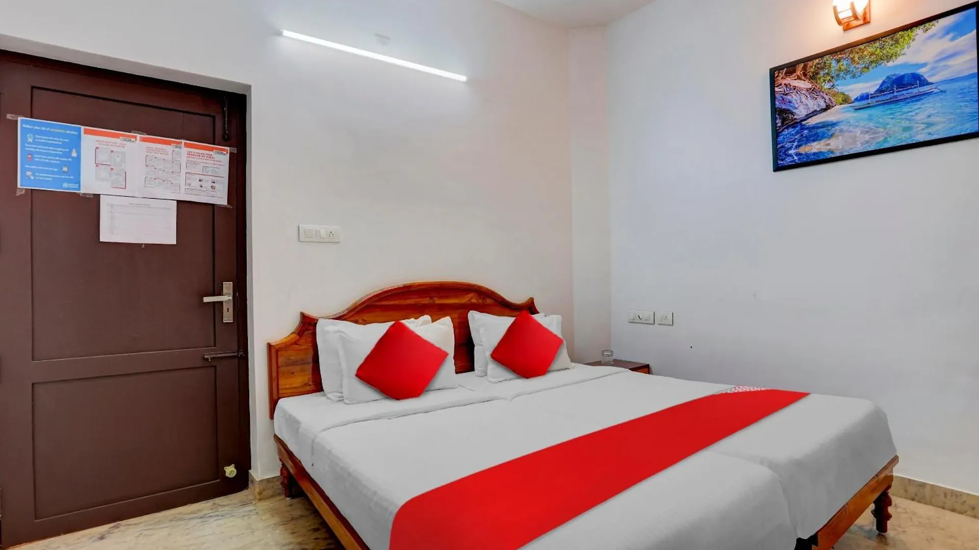 Hotel O Poptavern Heritage Kovalam 4*,